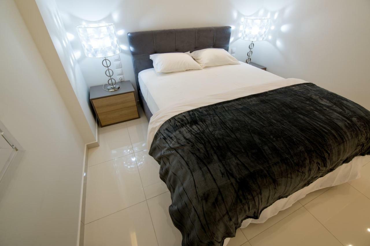 White Lux Apartment For 2 Vipgreece Athen Eksteriør bilde