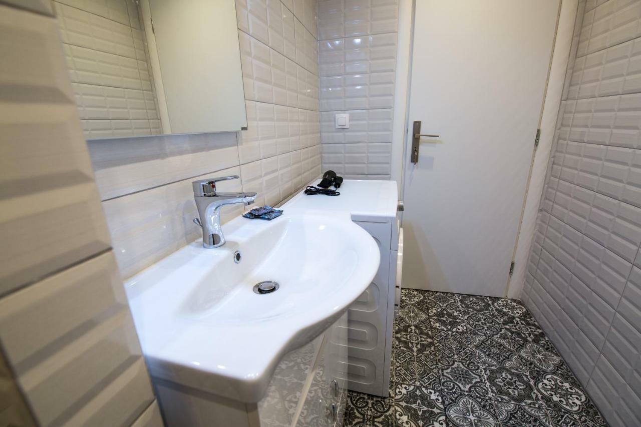 White Lux Apartment For 2 Vipgreece Athen Eksteriør bilde